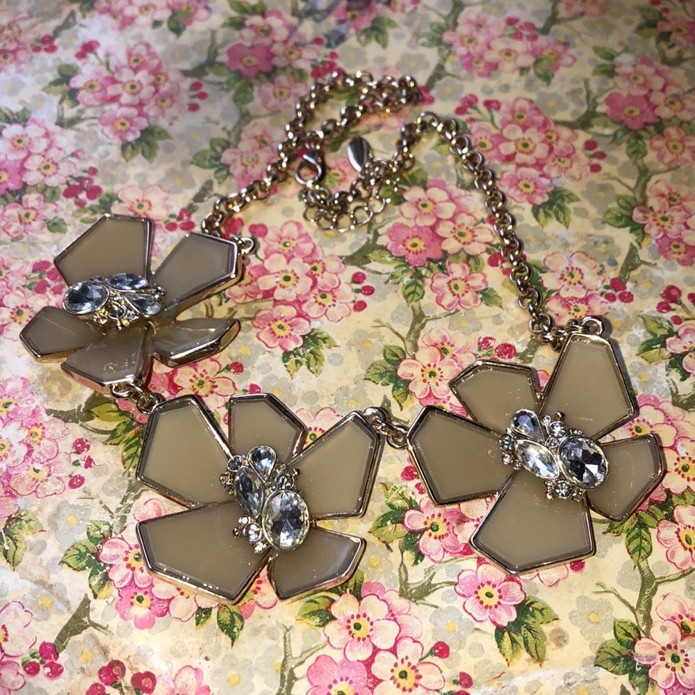 Gorgeous floral and rhinestone Ann Taylor necklace
